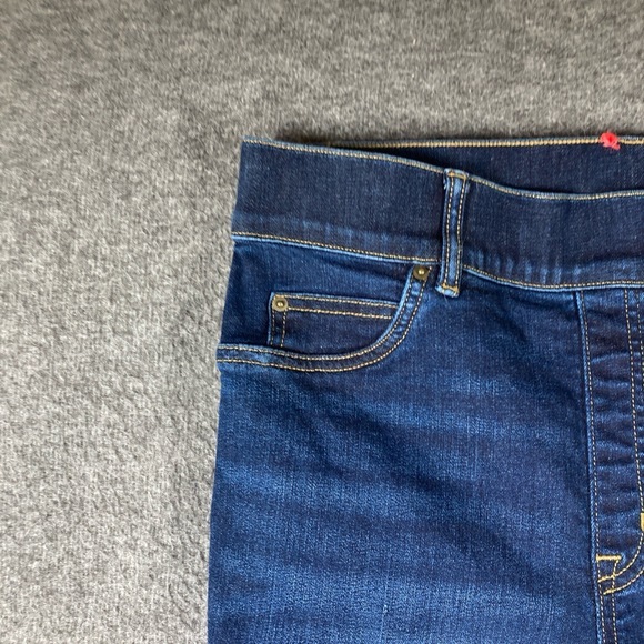 Classic Blue Women's Jeans - Picture 2 of 10
